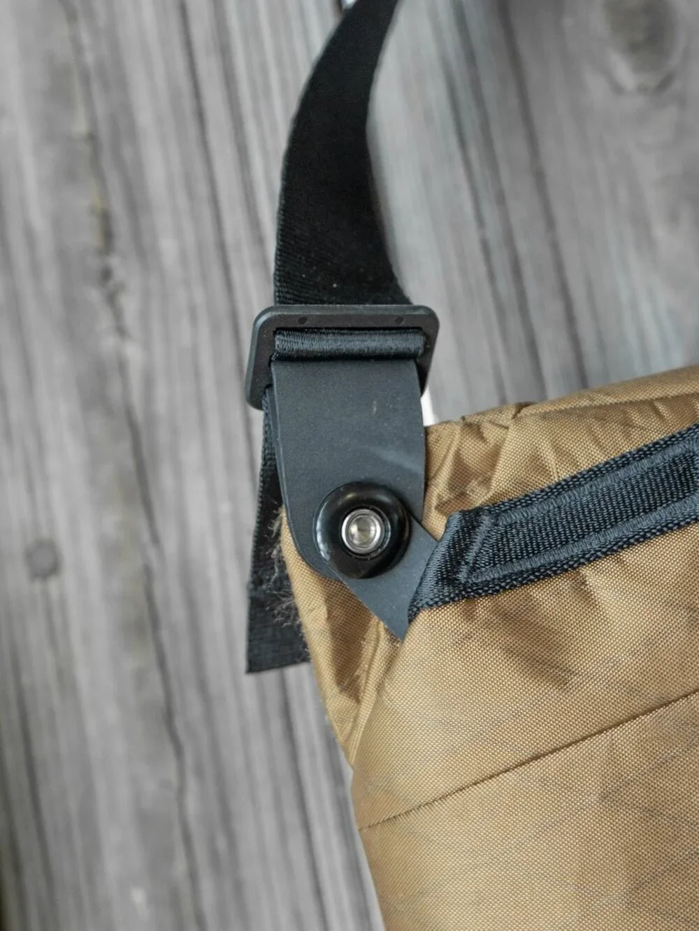 Peak Design Camera Bag Everyday Sling V2 6L Coyote X-Pac Adjustable Strap